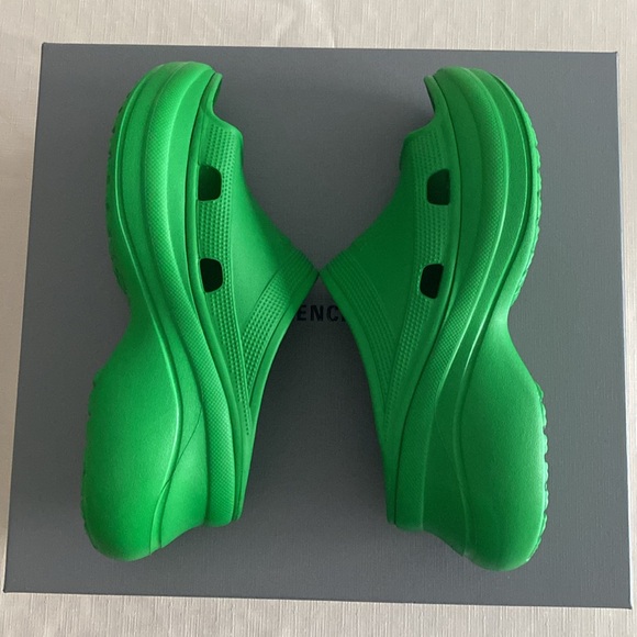 Balenciaga Crocs Edition Slides - Picture 5 of 14